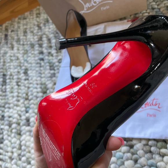Christian Louboutin Black Hot Chick 100 Patent leather pumps - Picture 7 of 11